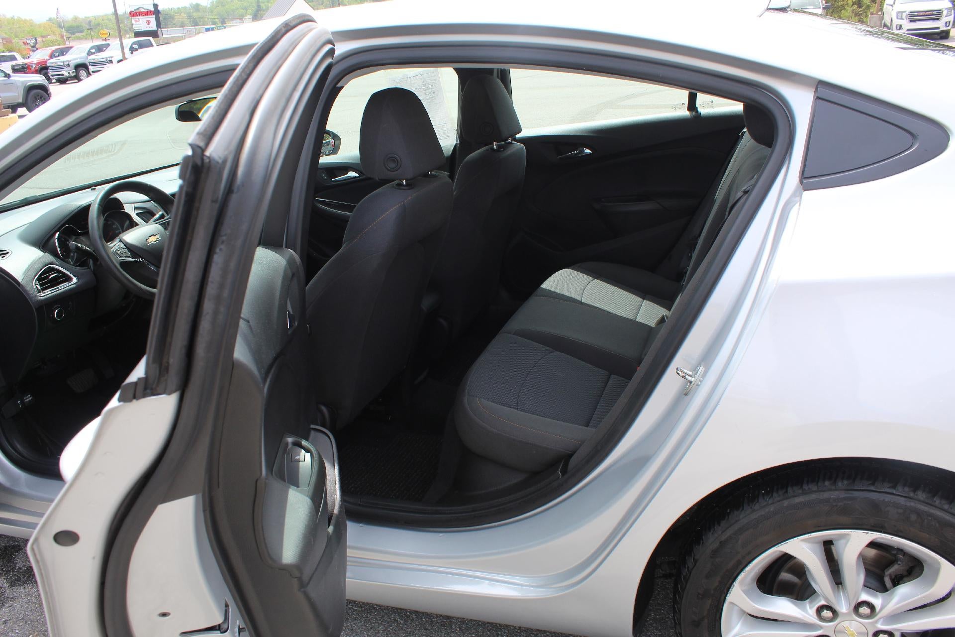2019 Chevrolet Cruze LS
