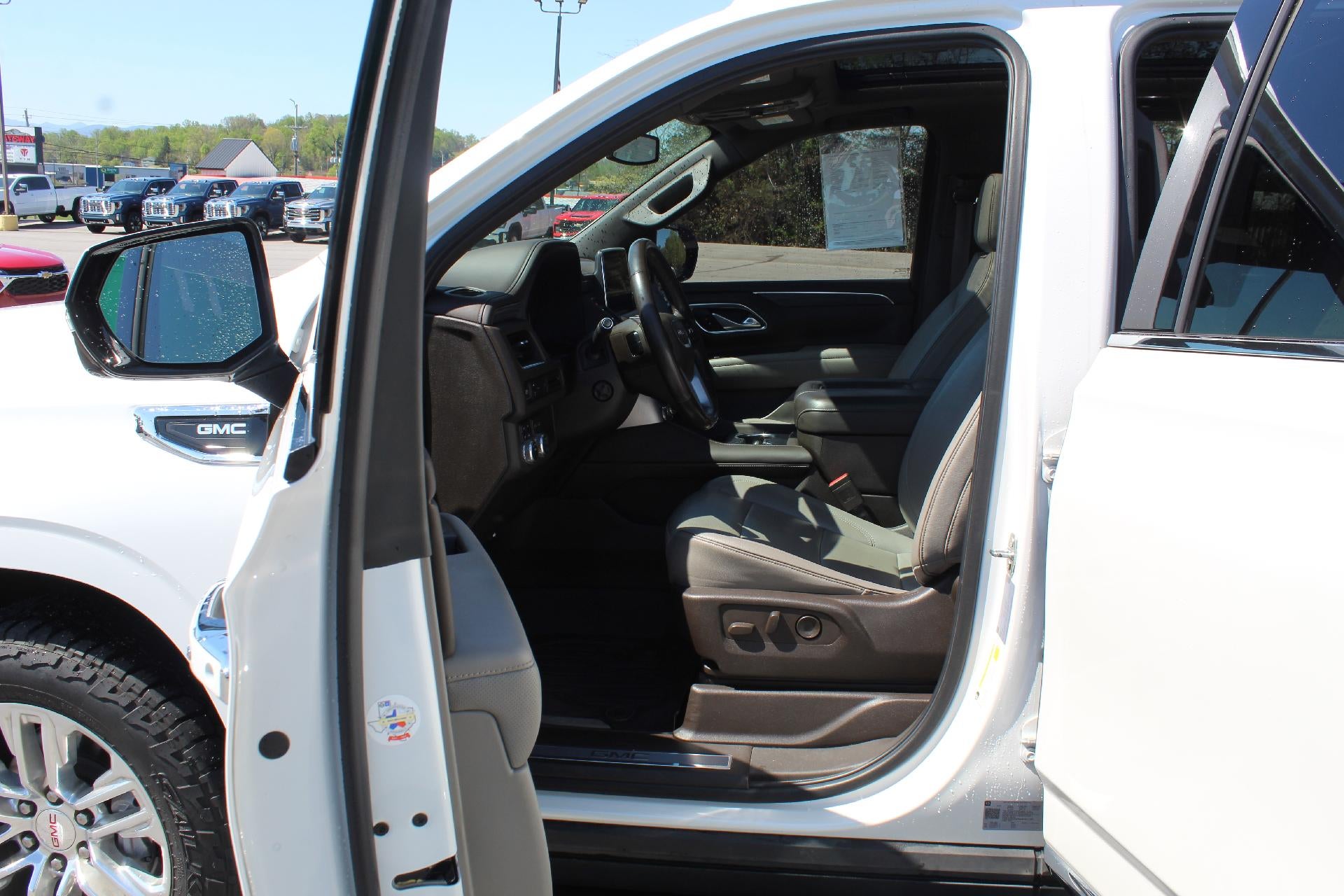 2021 GMC Yukon XL SLT