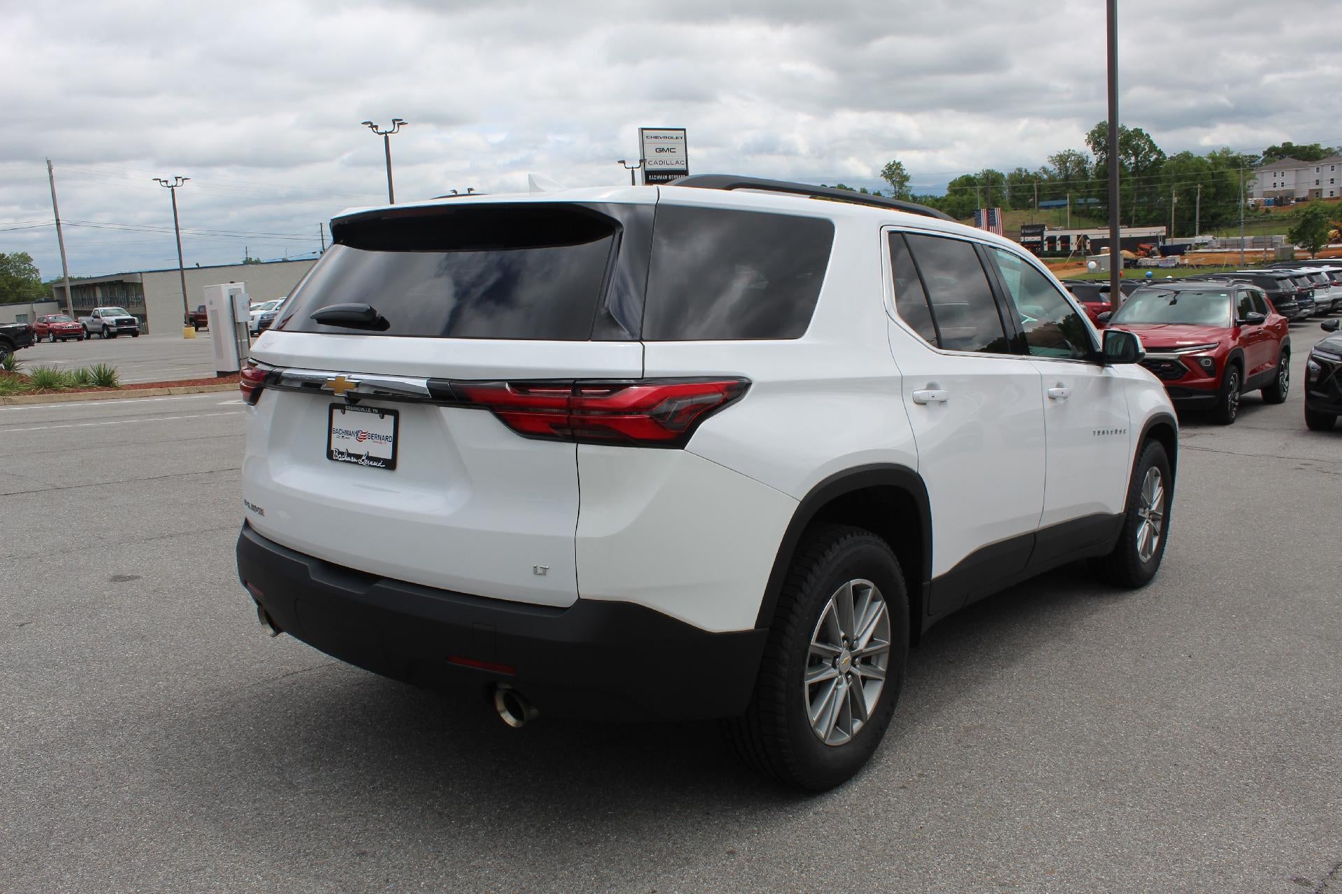 2023 Chevrolet Traverse LT Leather
