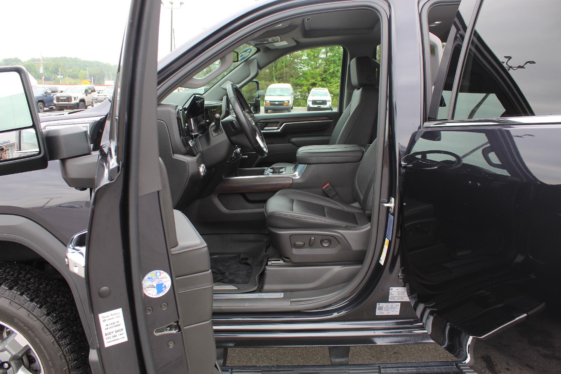 2025 GMC Sierra 2500 HD SLT