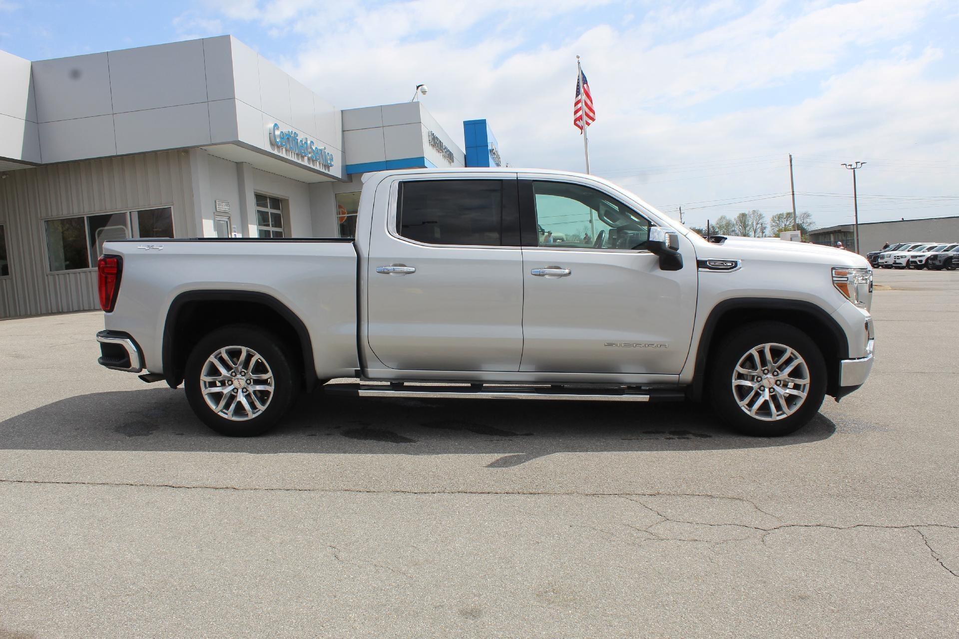 2020 GMC Sierra 1500 SLT