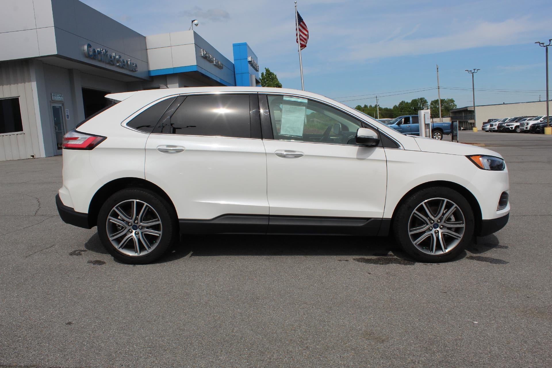 2022 Ford Edge Titanium