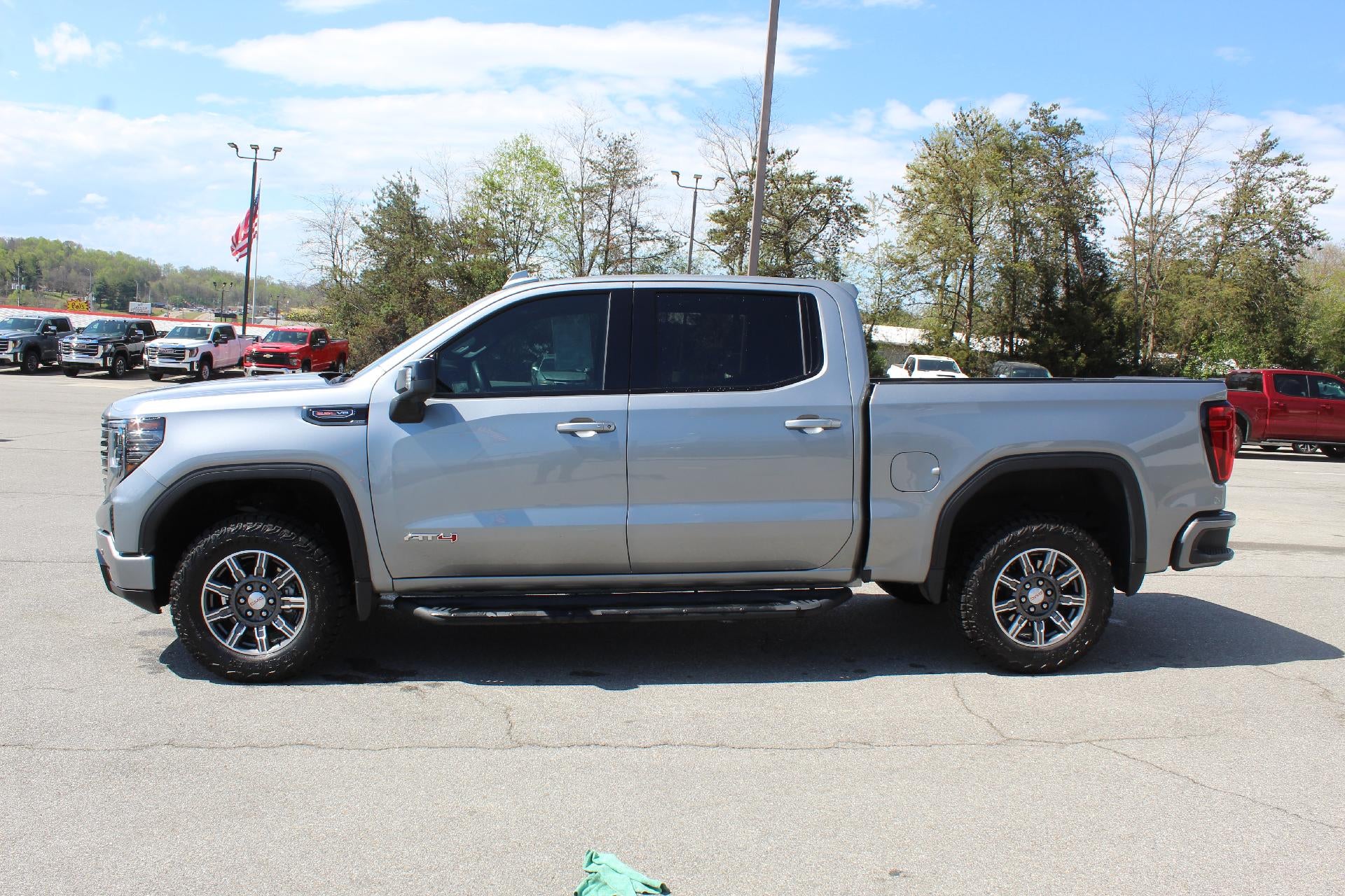 2024 GMC Sierra 1500 AT4