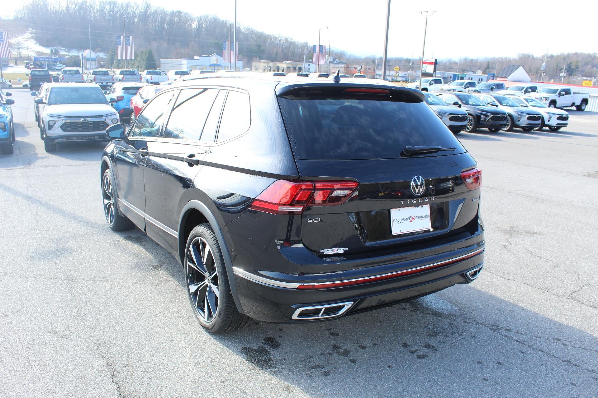 2024 Volkswagen Tiguan SEL R-Line
