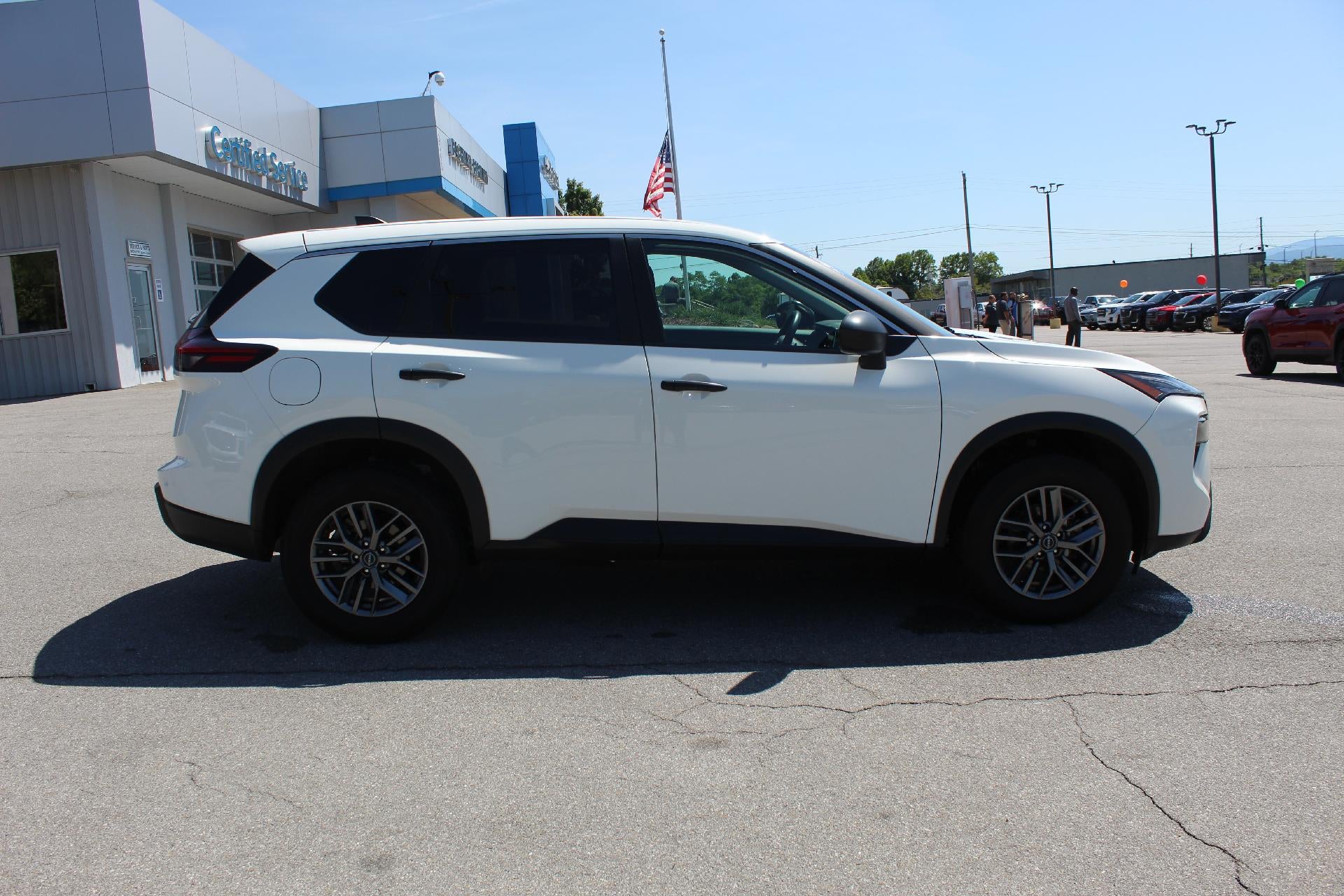 2024 Nissan Rogue S