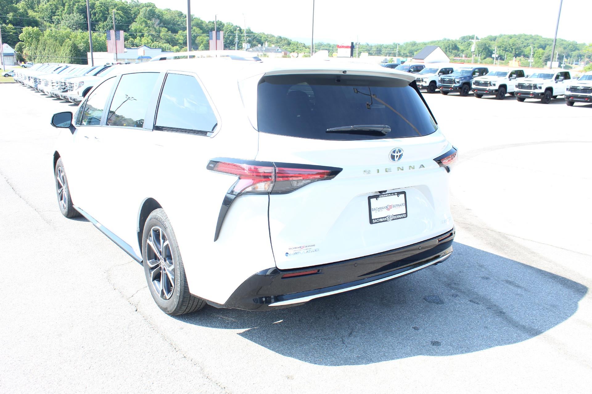 2025 Toyota Sienna Platinum