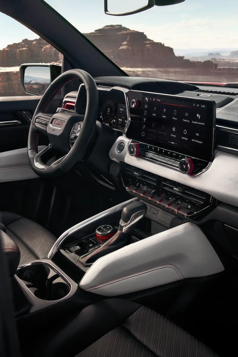 2026 GMC Canyon infotainment system at Bachman-Bernard GMC in GREENEVILLE TN